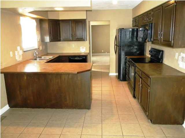 4531 N Hillcrest, Bel Aire, KS 67220