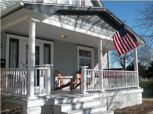 122 Harrison, Newton, KS 67114