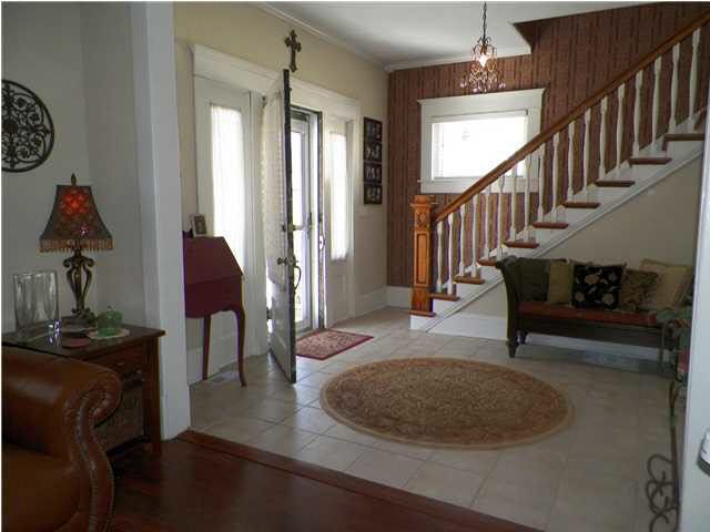 122 Harrison, Newton, KS 67114