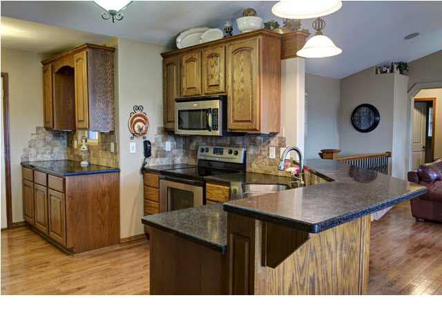 511 E Scott Dr, Augusta, KS 67010