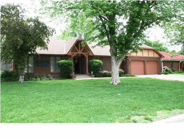 7533 E Killarney Ct, Wichita, KS 67206