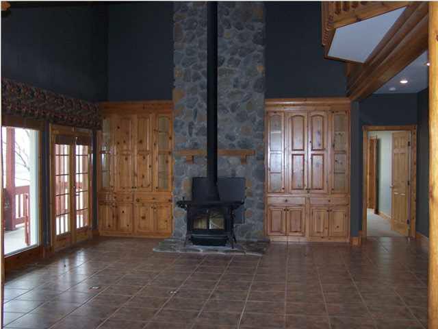 6100 E 69th N, Valley Center, KS 67147