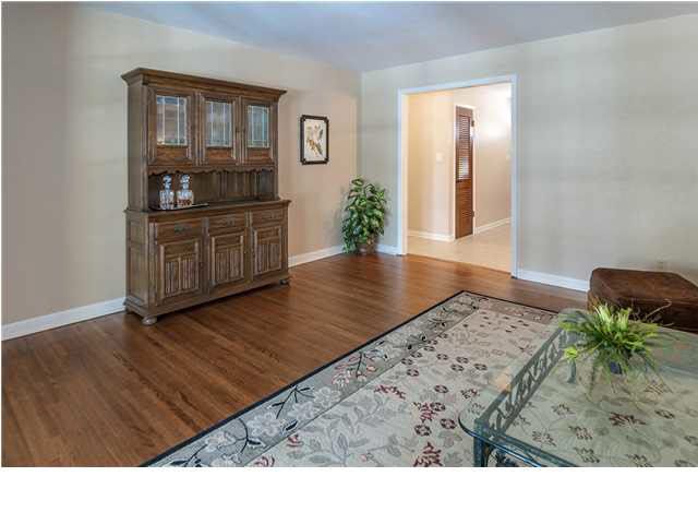 6714 E 10th St, Wichita, KS 67206