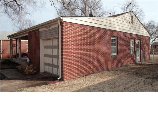 1315 E Jump, Wichita, KS 67216