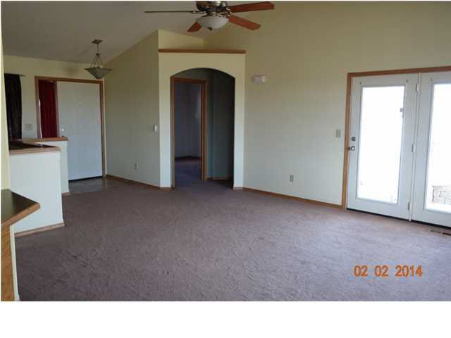 938 N Cedar Brook Cir, Mulvane, KS 67110