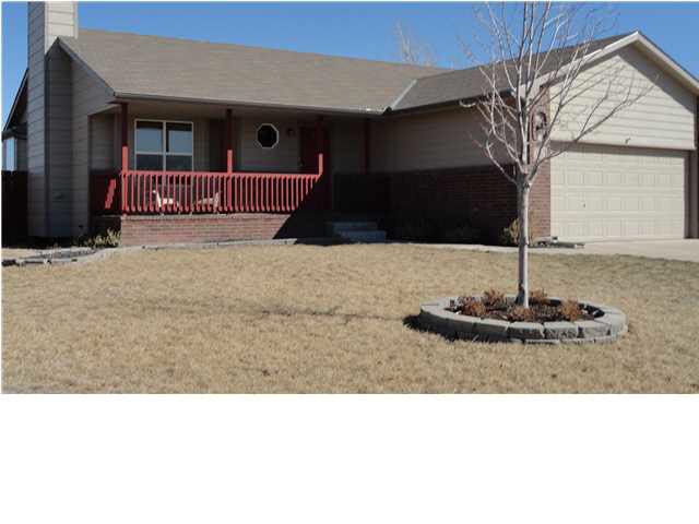 108 Sheffield St, Newton, KS 67714