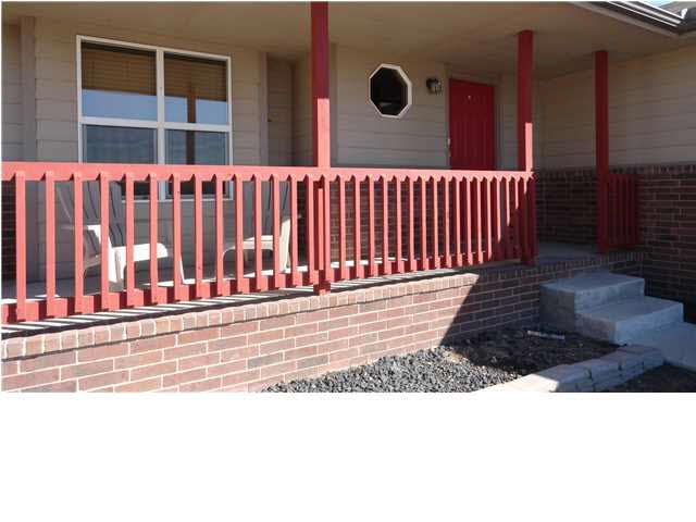 108 Sheffield St, Newton, KS 67714