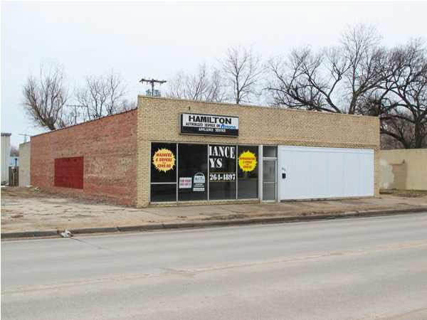 719 E Harry St, Wichita, KS 67211