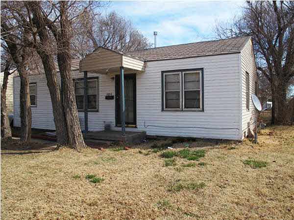 2050 S Everett, Wichita, KS 67213