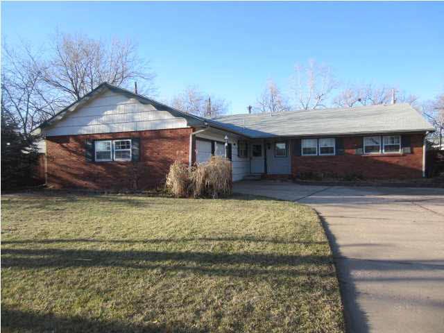 6106 E 11th St N, Wichita, KS 67208