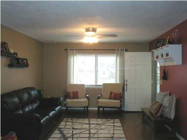 5121 W 9th St, Wichita, KS 67212