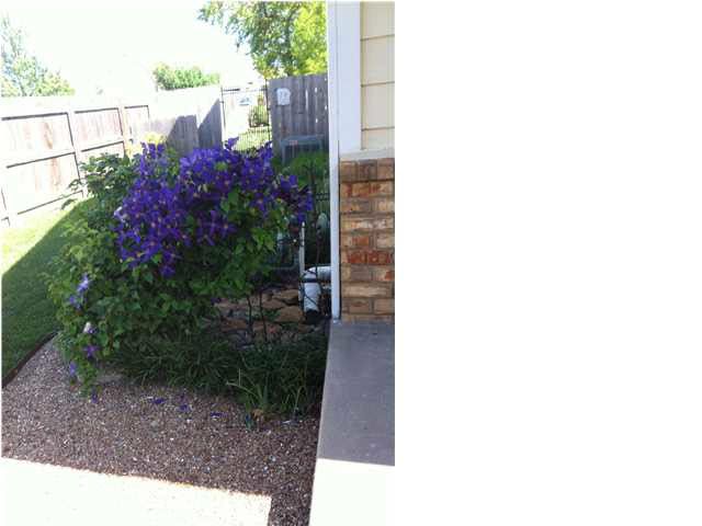 8733 E Parkmont, Wichita, KS 67207
