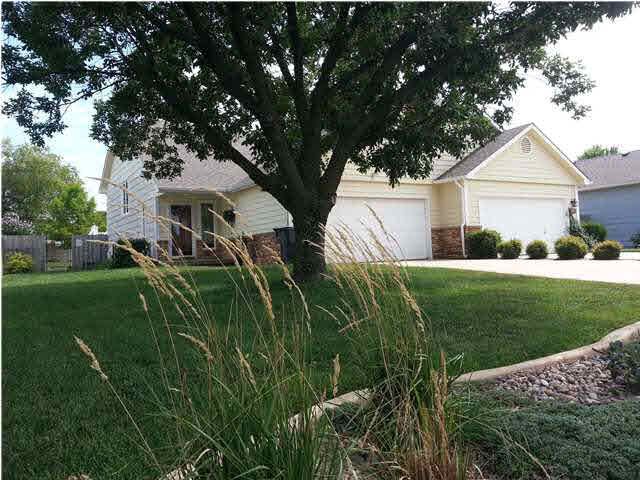 8733 E Parkmont, Wichita, KS 67207