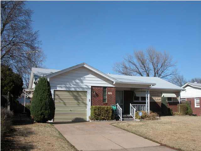 7720 E Watson St, Wichita, KS 67207