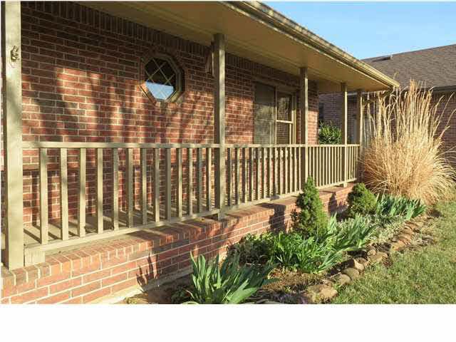 1934 N Stoney Point St, Wichita, KS 67212