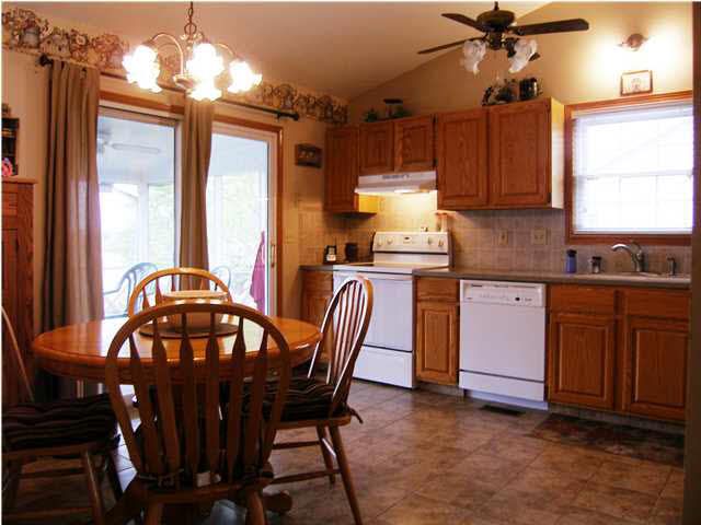 224 E Catalpa Ct, Derby, KS 67037