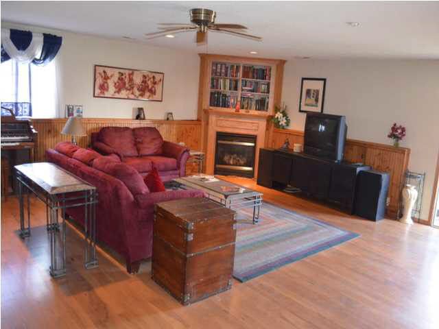 5102 S Custer, Wichita, KS 67217