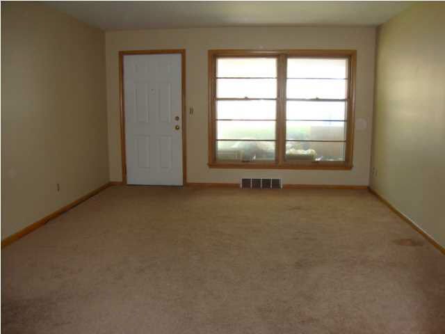 3432 S Handley, Wichita, KS 67217