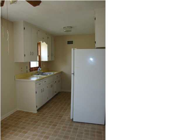 3432 S Handley, Wichita, KS 67217