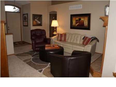 4047 Westbrook Ct, Maize, KS 67101