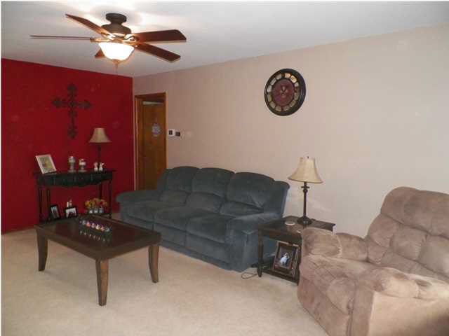 904 Fairfield, Newton, KS 67114