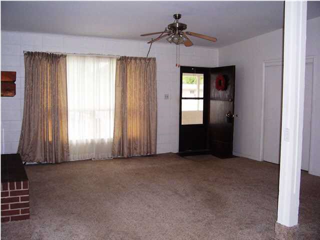 522 N Redbarn, Wichita, KS 67212