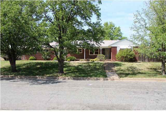 7202 E Gilbert St, Wichita, KS 67207