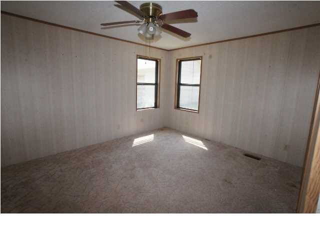9485 21st Rd, Udall, KS 67146