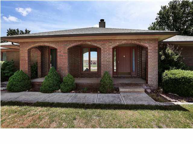 230 N Walnut St, Goddard, KS 67052