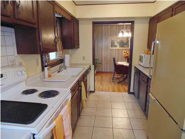 2434 S Walnut St, Wichita, KS 67217