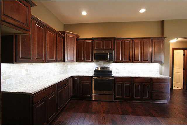 919 E Rough Creek Loop, Derby, KS 67037