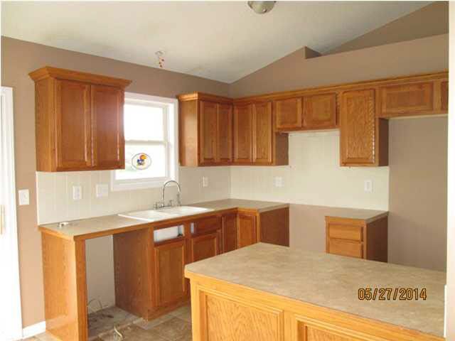 1041 Meadow, Valley Center, KS 67147