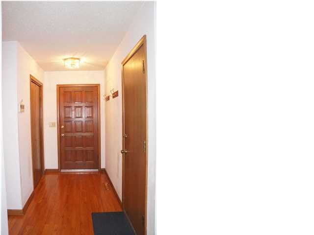109 N Willo Esque, Wichita, KS 67212