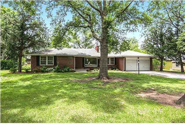 15 E Hawthorne, Wichita, KS 67206