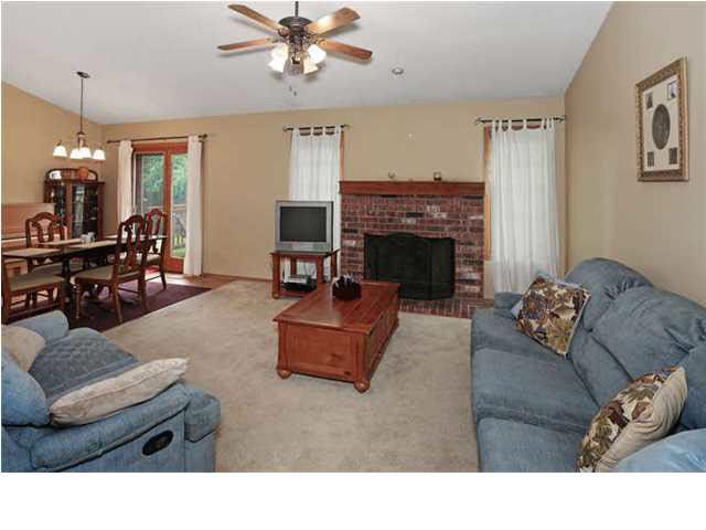10202 E Lincoln, Wichita, KS 67207