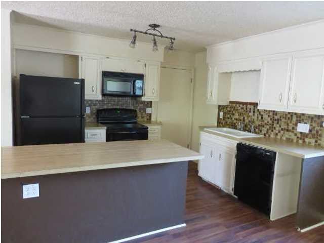 606 N Knight, Wichita, KS 67203