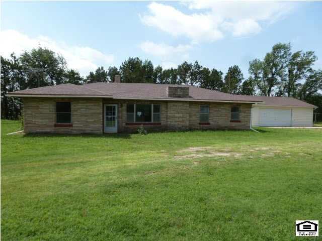 505 W 20th St S, Mayfield, KS 67103