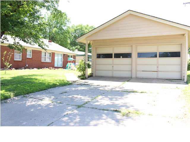 3926 E Funston, Wichita, KS 67218