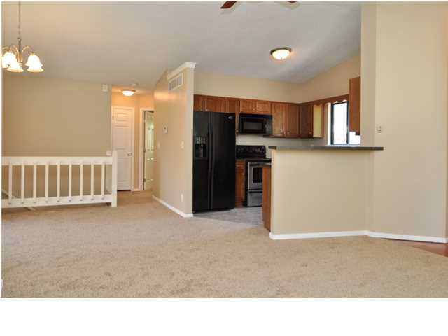 932 E Mona Cir, Wichita, KS 67216