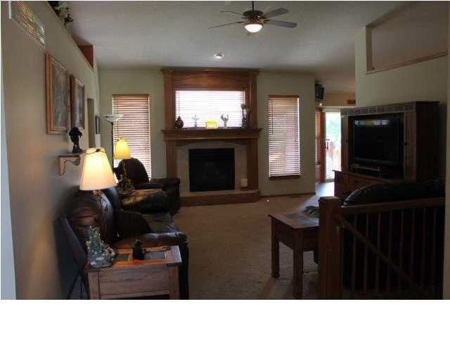 4613 E Falcon Ct, Wichita, KS 67220