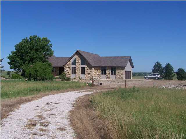 13355 131st Rd, Winfield, KS 67156