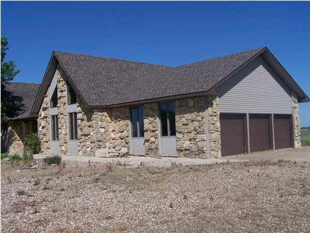 13355 131st Rd, Winfield, KS 67156