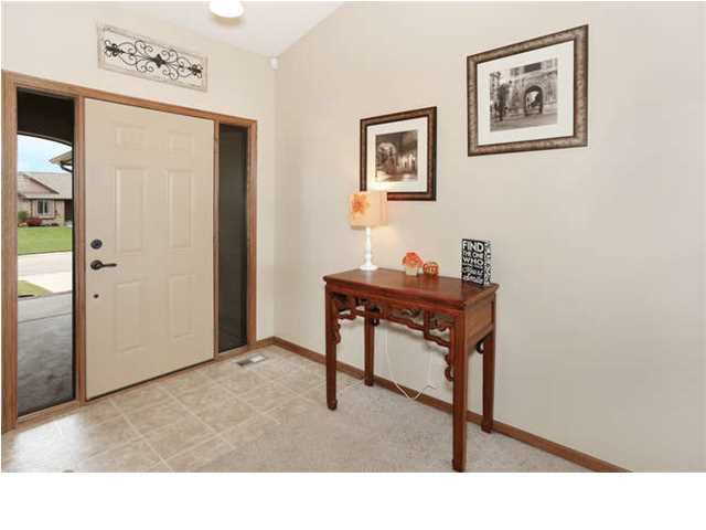 723 S Peckham Ct, Wichita, KS 67230