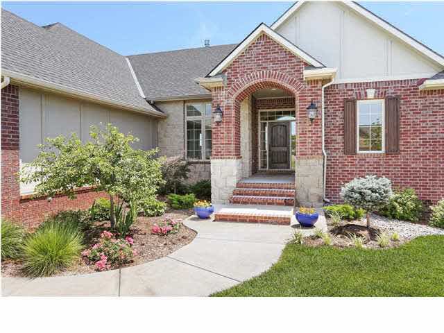 1201 E Woodstone Dr, Andover, KS 67002