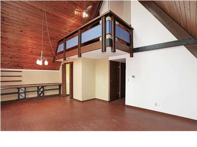 3296 E 9th St, Wichita, KS 67208