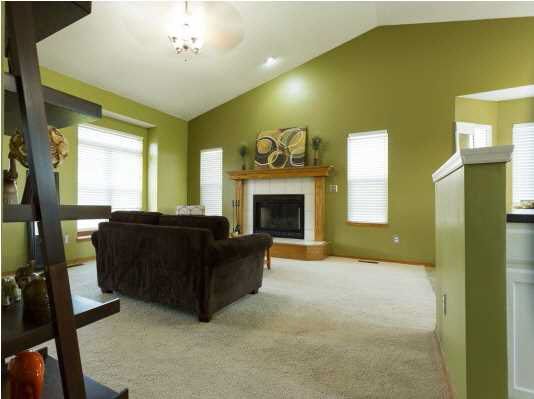1905 E Summerwood St, Goddard, KS 67052