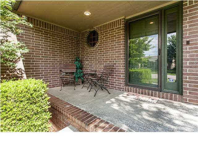 225 N Bent Tree Ct, Andover, KS 67002