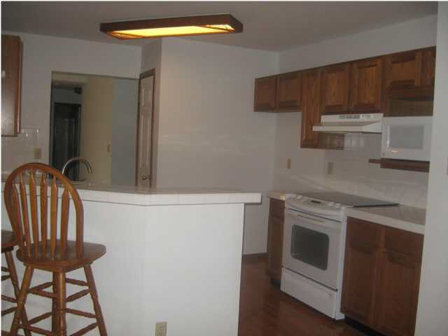 6818 E Odessa Ct, Bel Aire, KS 67226