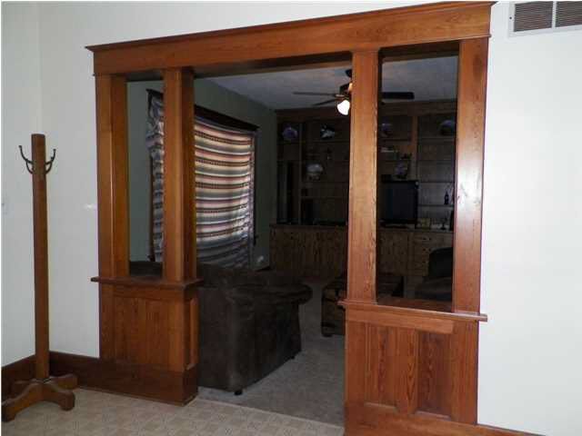 624 E 5th, Newton, KS 67114
