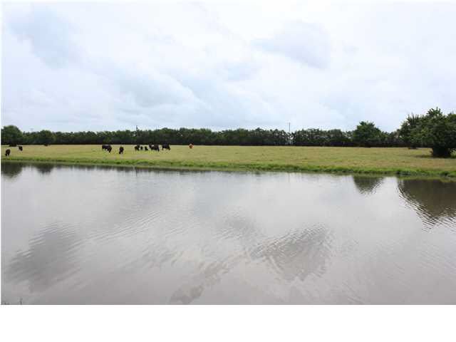 10759 N Hillside, Valley Center, KS 67147